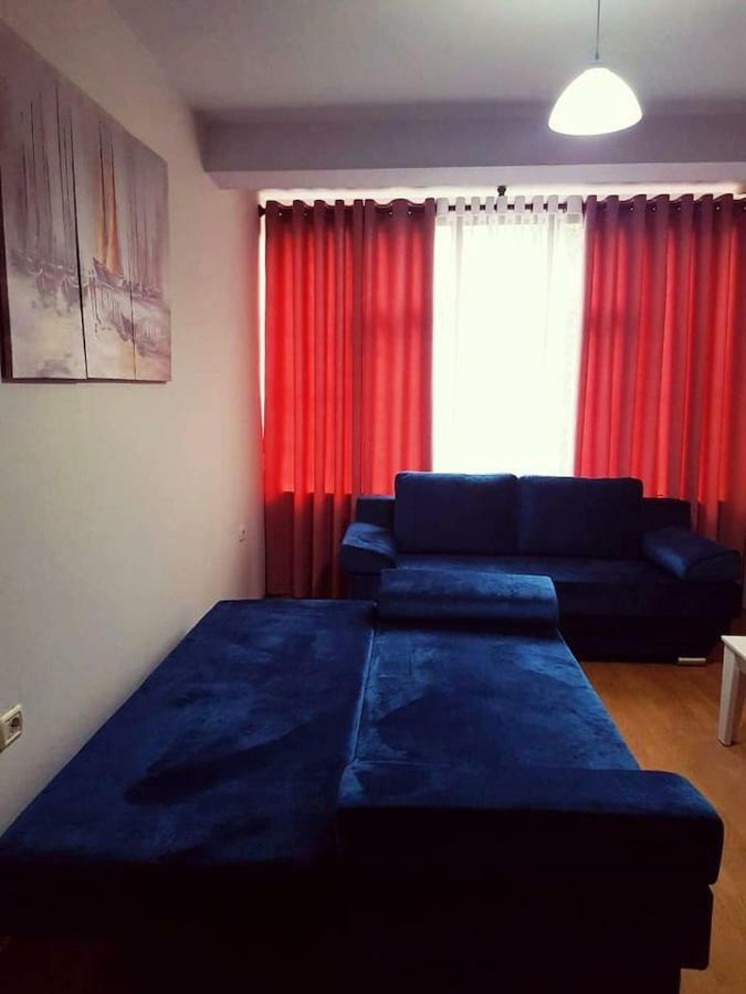 Lovely Apt At The Heart Of The City&Near The Lake Pogradec Exterior photo
