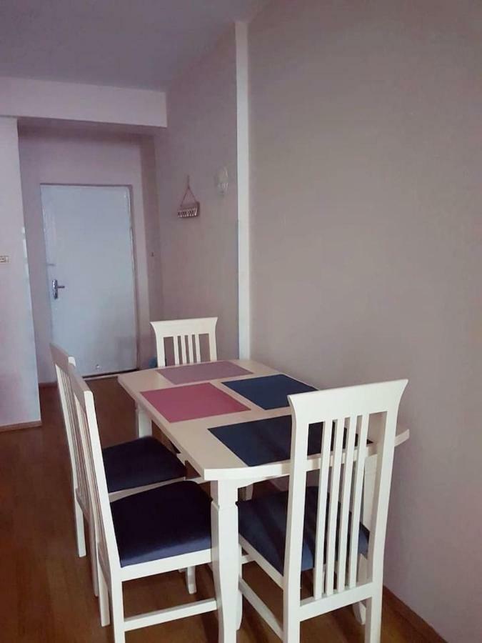 Lovely Apt At The Heart Of The City&Near The Lake Pogradec Exterior photo