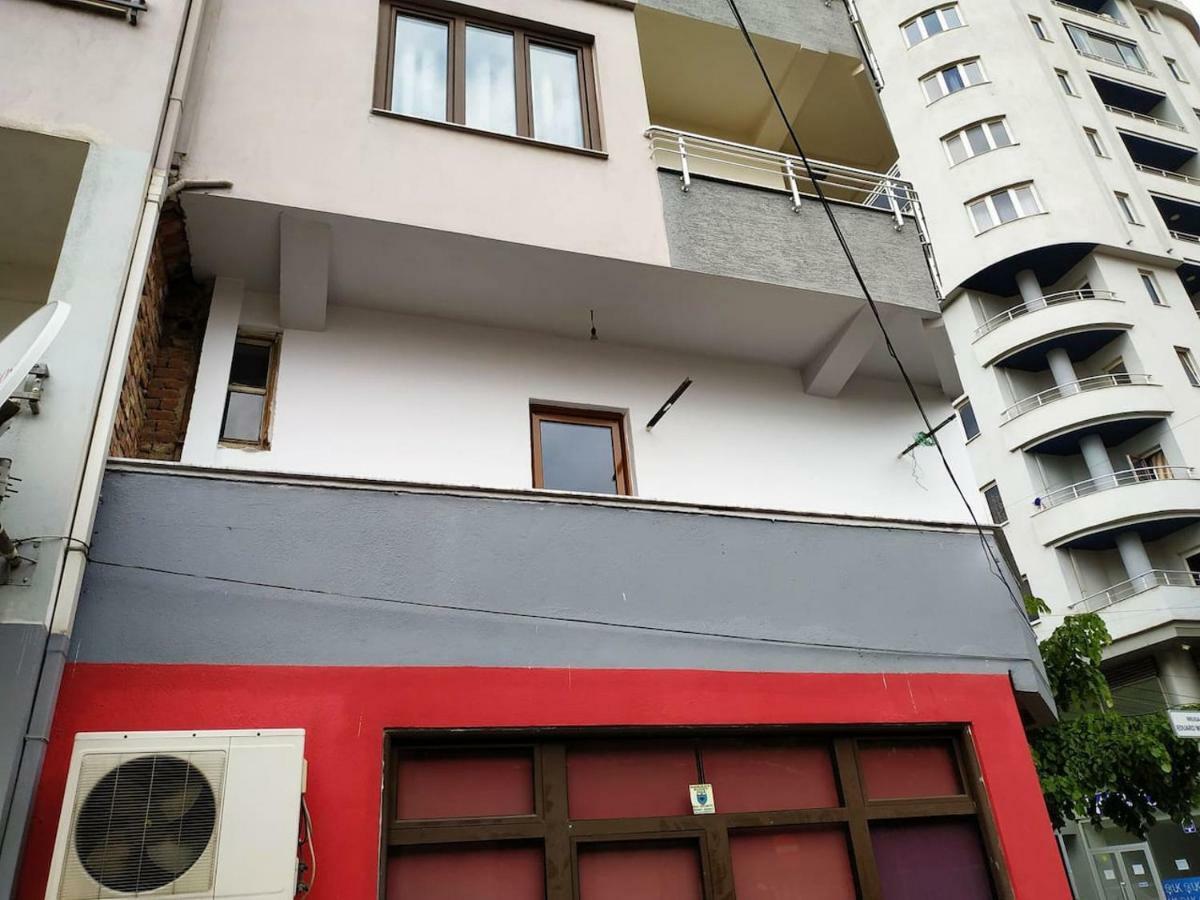 Lovely Apt At The Heart Of The City&Near The Lake Pogradec Exterior photo