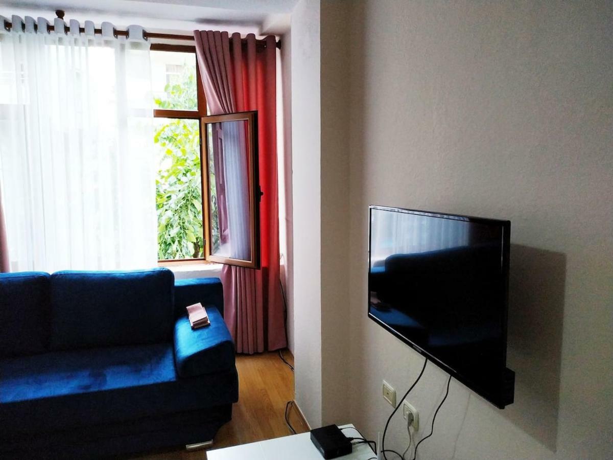 Lovely Apt At The Heart Of The City&Near The Lake Pogradec Exterior photo