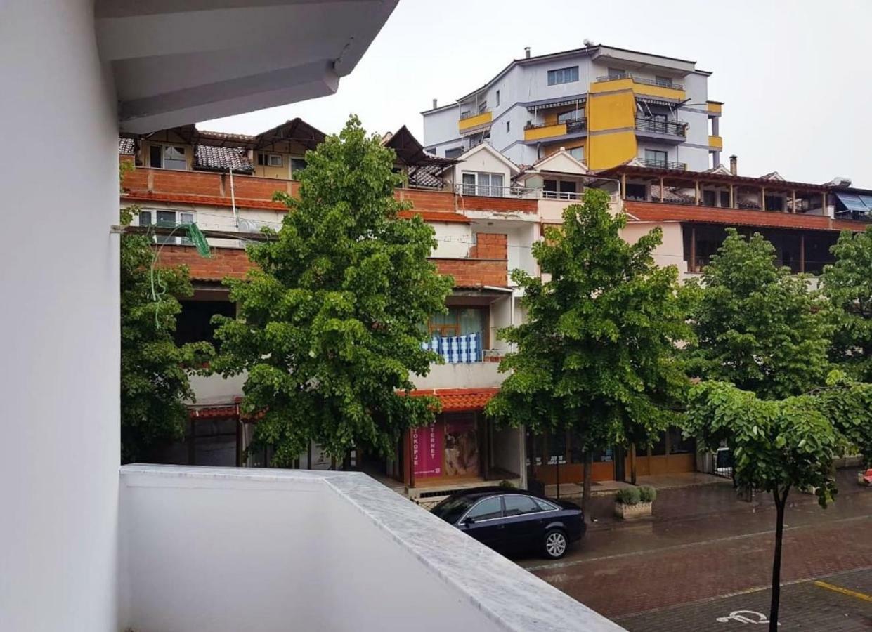 Lovely Apt At The Heart Of The City&Near The Lake Pogradec Exterior photo
